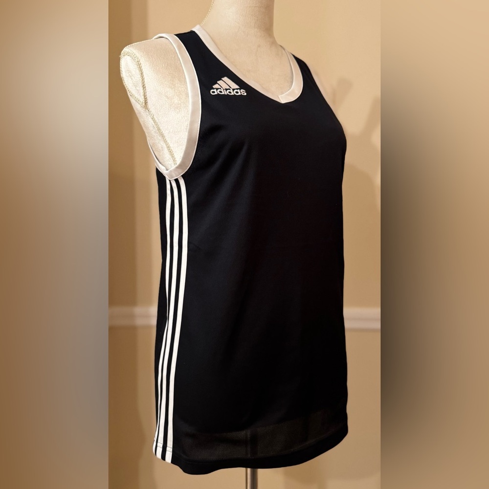 Adidas Black & White Long Tank XS | Flattering V-Neck